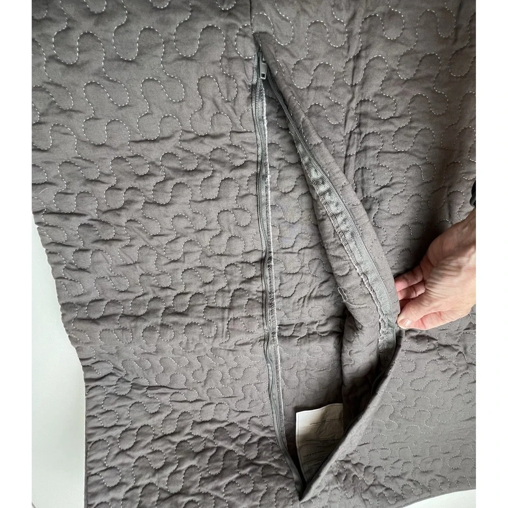 Ikea ALINA Cushion Pillow Covers x 2 Gray Quilted Zip Close Euro Shams 25 x 25